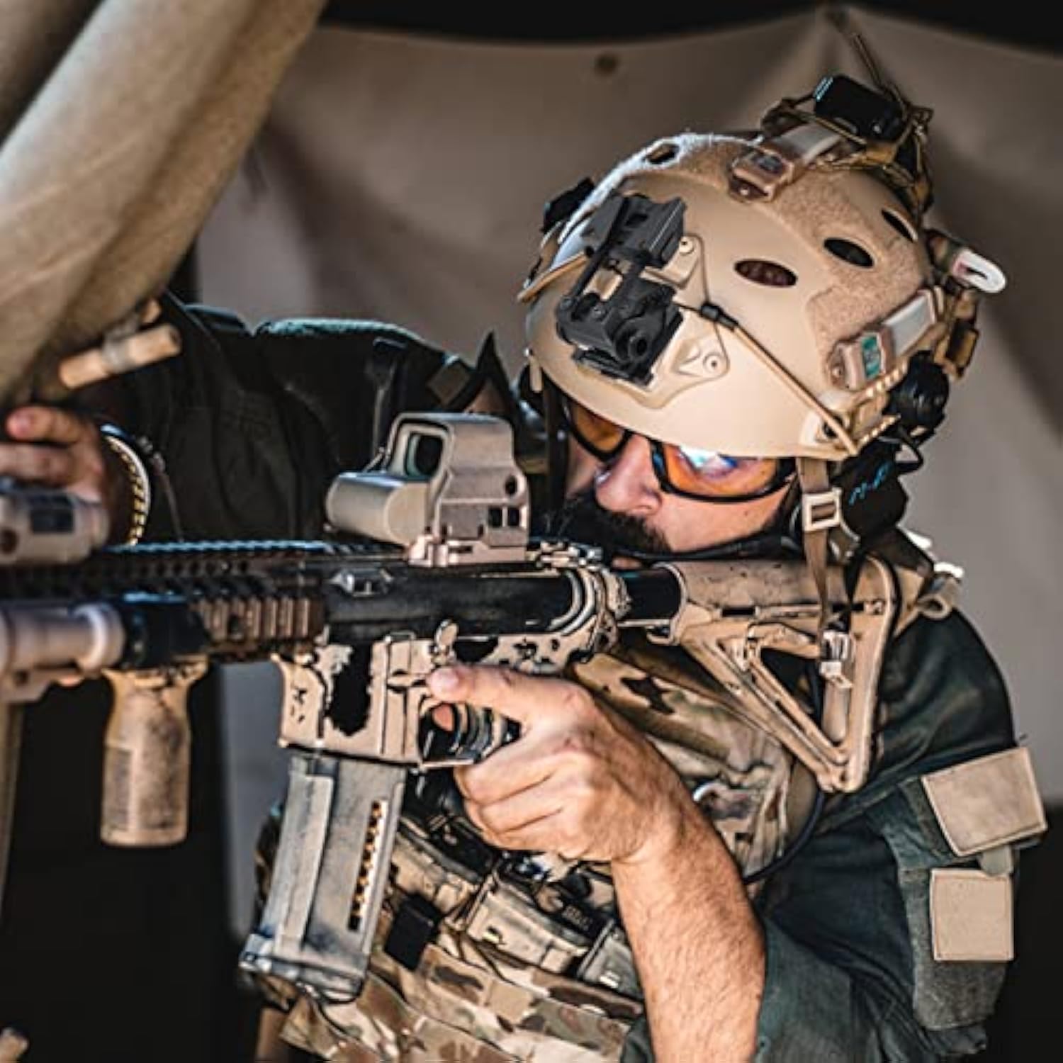 Металлический монтажный кронштейн